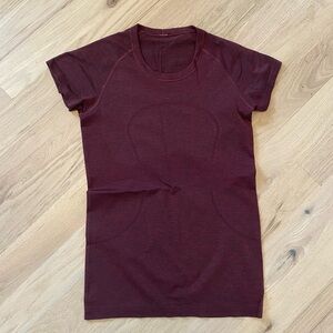 Lululemon Swiftly Tech Short Sleeve Size 8